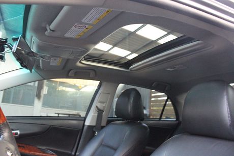 2010年Toyota豐田 Altis 照片9