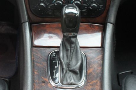 Benz C-Class C 240 照片5