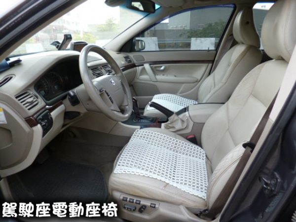 05年VOLVO S80 2.0T  照片7