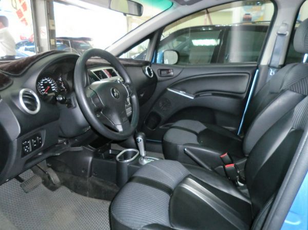 MITSUBISHI Colt Plus 照片7