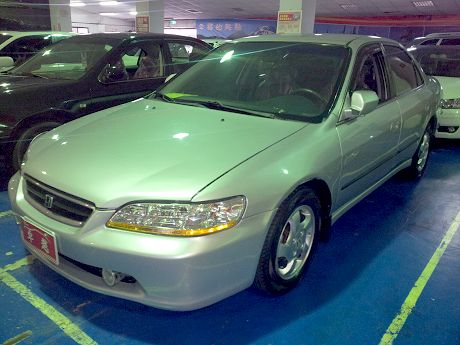 1999年   本田 Accord K9 照片1