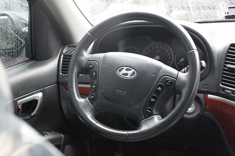 Hyundai 現代 Santa FE 照片3