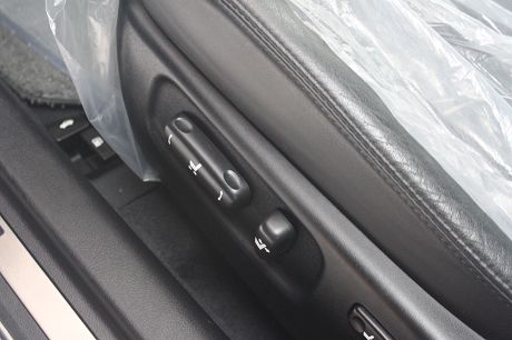 Toyota豐田 Camry 照片8