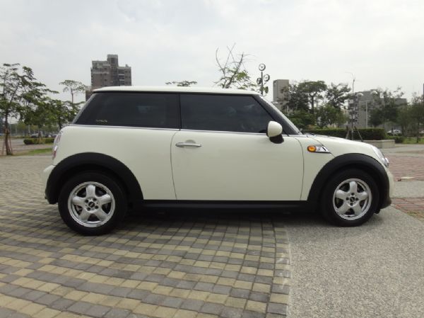 MINI ONE 六速手自排  照片2