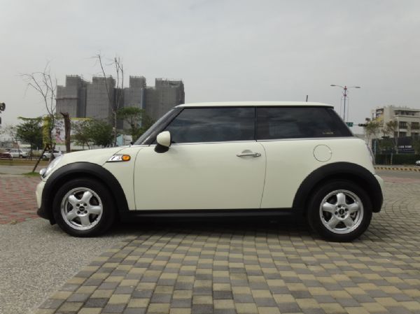 MINI ONE 六速手自排  照片4