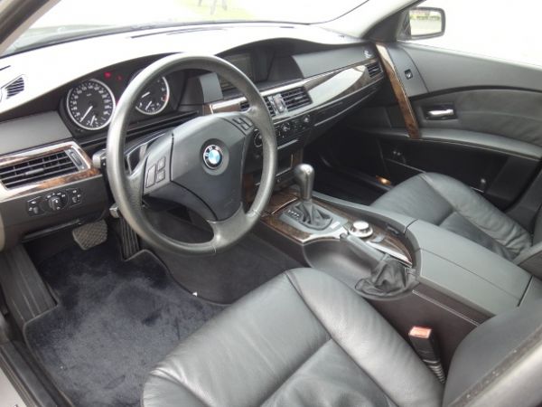 05年 BMW 520I E60 照片5