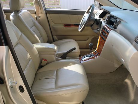 Toyota豐田 Altis  照片6