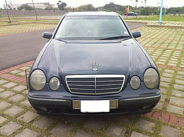 Benz 賓士 朋馳 E240 2000 照片3