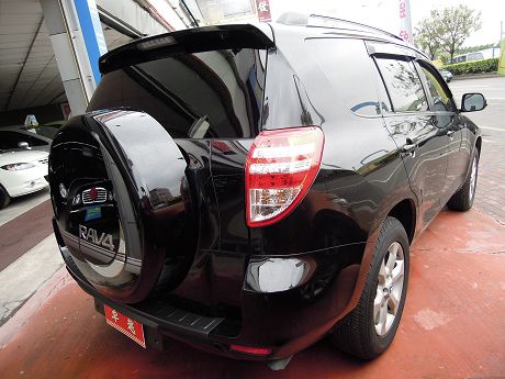 2010年Toyota豐田 RAV4 照片9