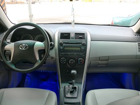 Toyota豐田 Altis 照片2