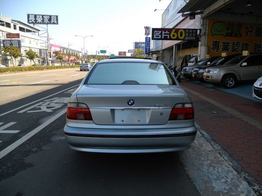 BMW/寶馬 523i 照片3