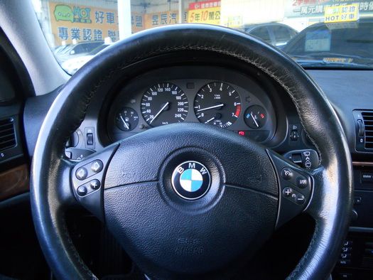 BMW/寶馬 523i 照片8