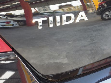 Nissan 日產 Tiida 照片9