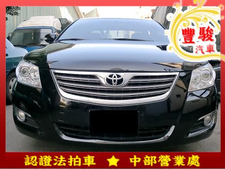 Toyota豐田 Camry  照片1