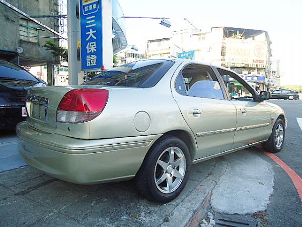 2001年 福特 Mondeo 2.0  照片4