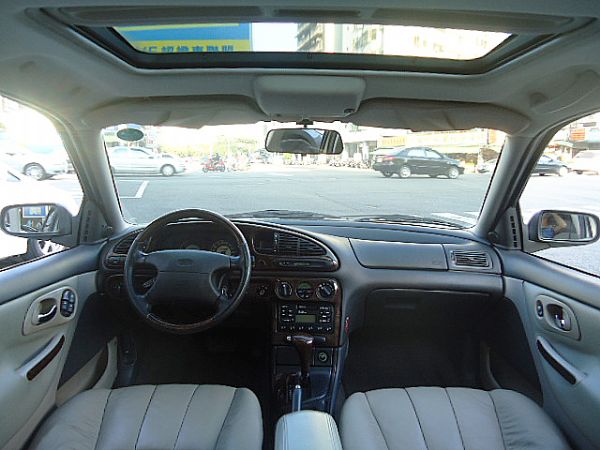 2001年 福特 Mondeo 2.0  照片5