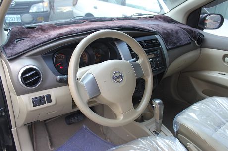 Nissan 日產 Livina  照片3