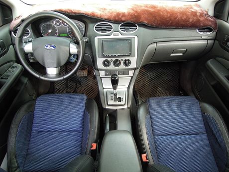 2005年 福特 Focus 2.0 照片2