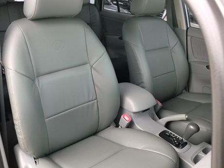 Toyota豐田 Innova  照片4