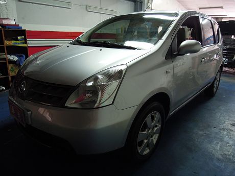 2009年 日產 Livina 照片1