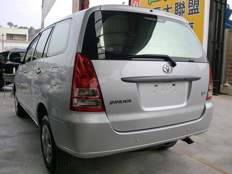 Toyota豐田 Innova  照片10