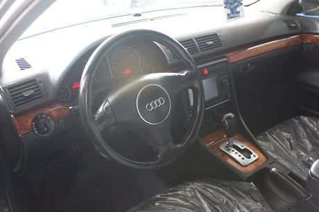 Audi 奧迪 A4 1.8T  照片3