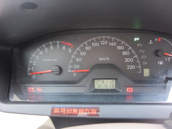 三菱 威拉吉01年 優質車 照片7
