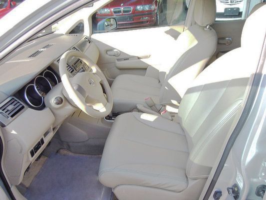 【高鐵汽車】2009 日產TIIDA 銀 照片5