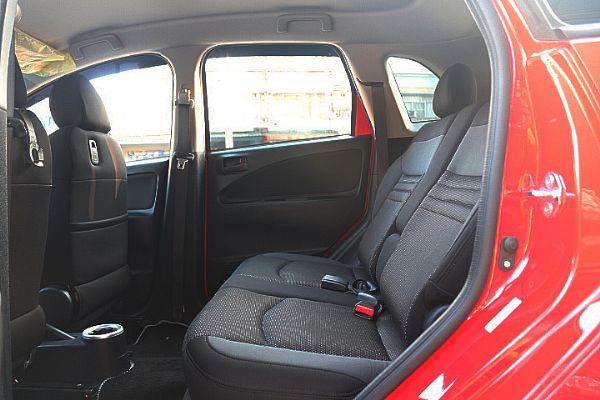  2012年 三菱 COLT PLUS 照片7