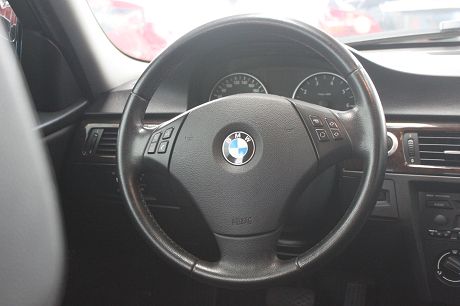 BMW 寶馬 3系列 320 照片5