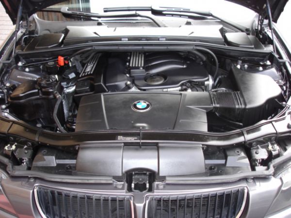 BMW  320i  照片8