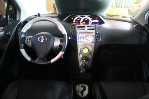 Toyota 豐田 Yaris G版 照片3