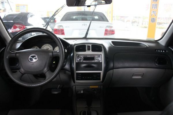 Mazda 馬自達323 1.6 黑 照片2