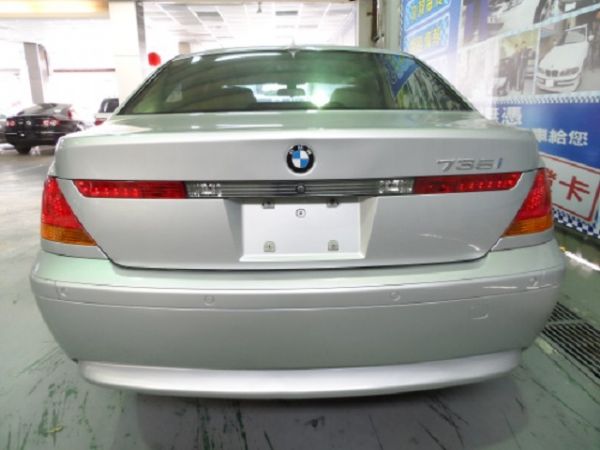 BMW 735i 照片9