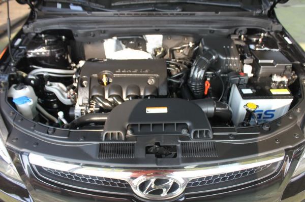 Hyundai 現代 I30 1.6 黑 照片6