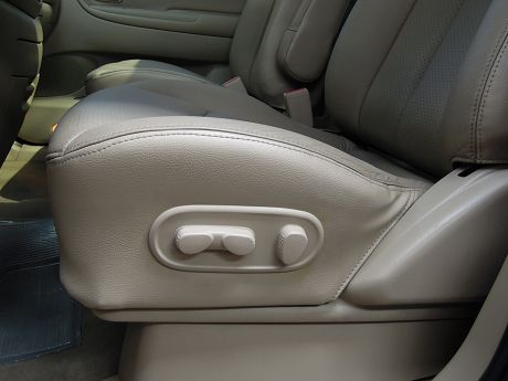 2006 馬自達 MPV 3.0 黑 照片8