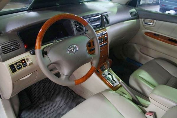 Toyota 豐田 Altis 照片4