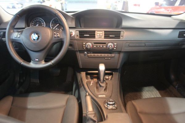 2008BMW 寶馬320  2.0 黑 照片3