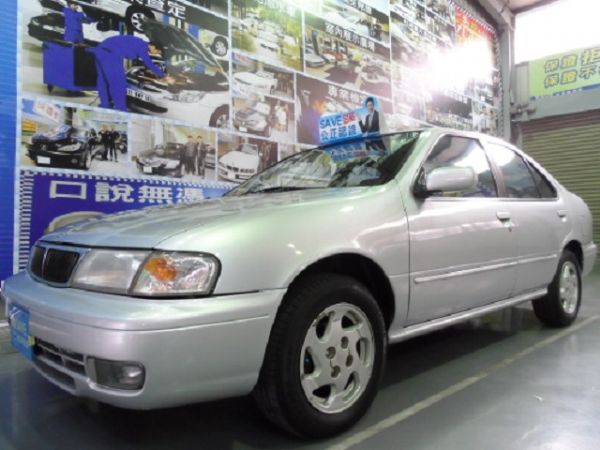 Sentra CE 照片1