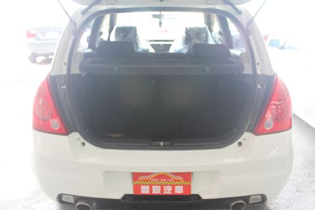 Suzuki 鈴木 Swift  照片8