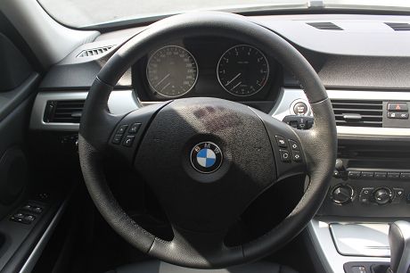 BMW 寶馬 3系列 320  照片4