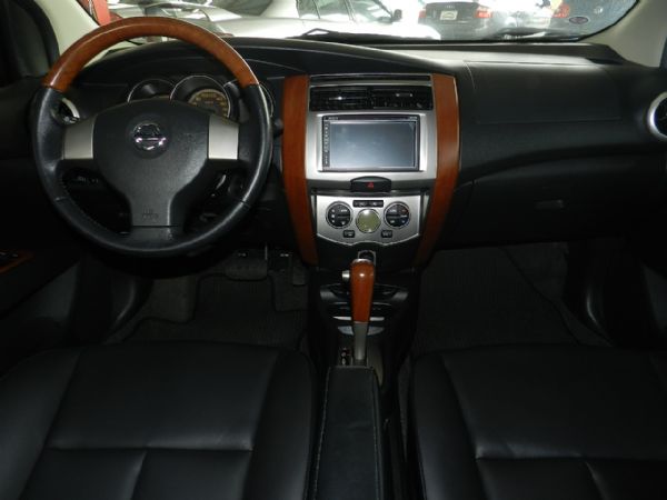 2012 Nissan  Livina  照片10