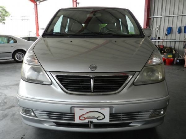 Nissan Serena QRV 照片9