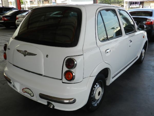 2001 Nissan  Verita 照片10