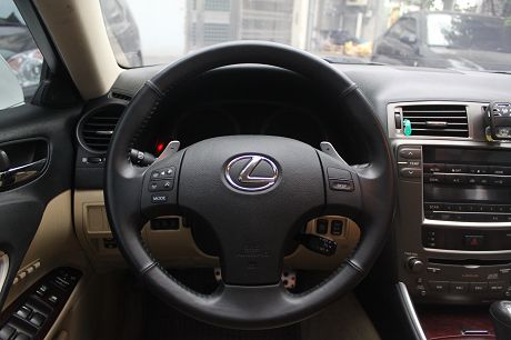 Lexus 凌志 IS 250  照片3