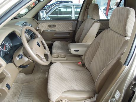 2004年Honda 本田 CR-V 照片3
