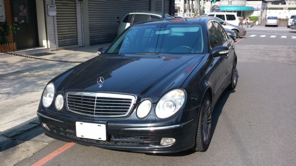 BENZ E320 照片1