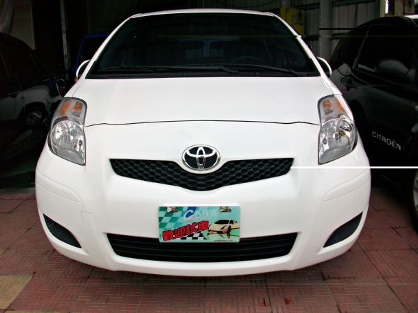 2011年TOYOTA YARIS  照片3