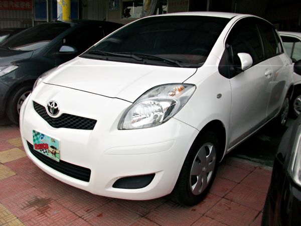 2011年TOYOTA YARIS  照片4