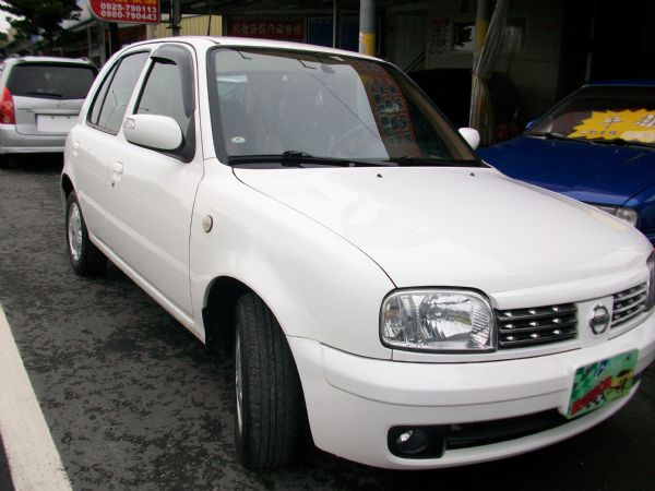 NISSAN MARCH 一手女用車 照片4